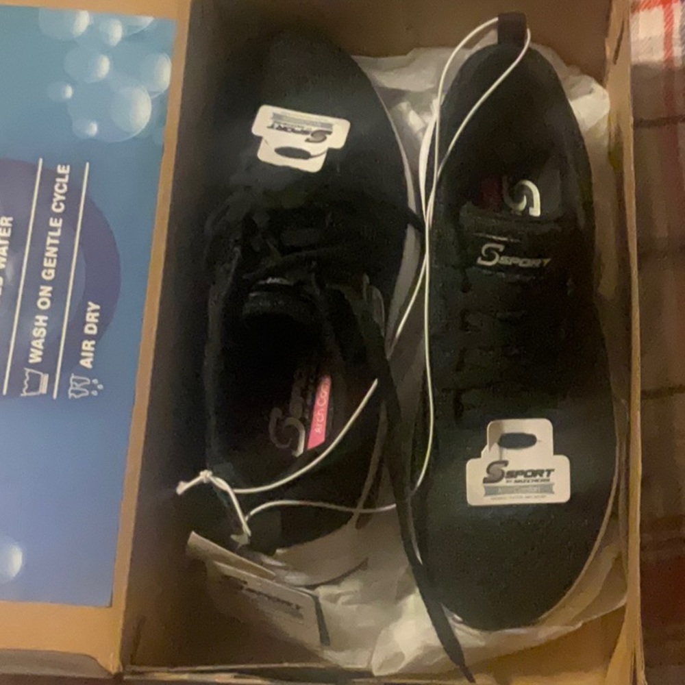 Sport by Skechers
